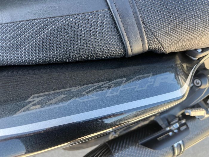 2016 Kawasaki Ninja ZX-14R ABS (ZX1400) Ninja Grey