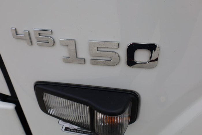 2023 Isuzu N Series NNR 45-150 4x2 Pantech with lifter White