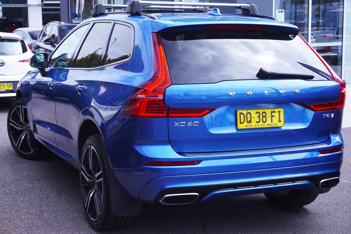 2021 Volvo XC60 T6 R-Design
