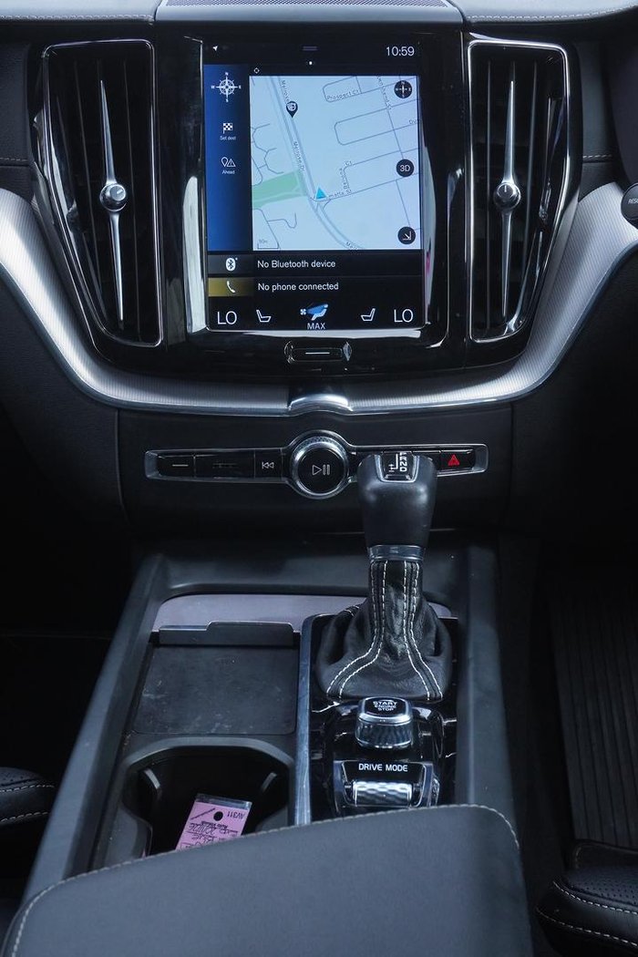 2021 Volvo XC60 T6 R-Design