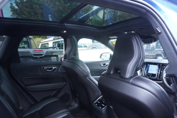 2021 Volvo XC60 T6 R-Design