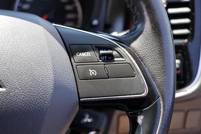 2017 Mitsubishi Outlander LS ZK MY17 White