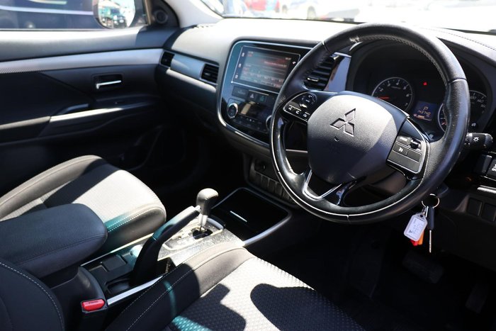 2017 Mitsubishi Outlander LS ZK MY17 White