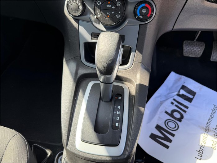 2015 FORD FIESTA TREND