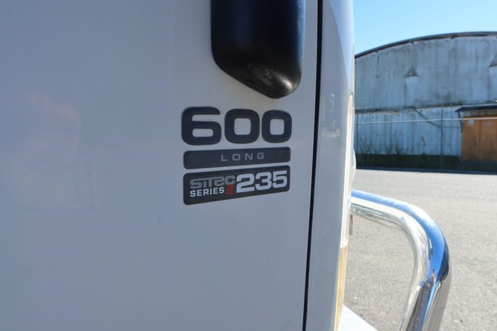 2008 Isuzu F Series FRR 600