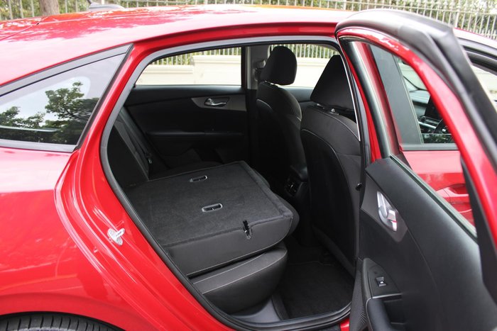 2022 Kia Cerato S BD MY22 Runway Red