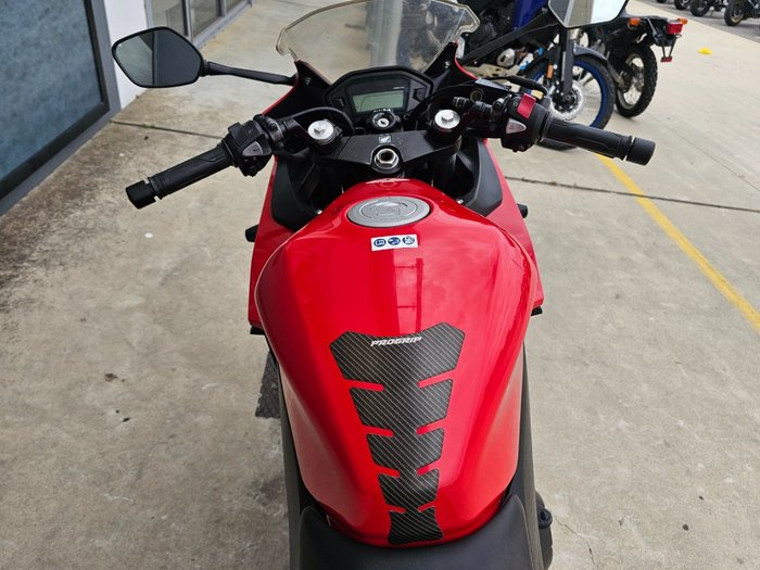 2014 Honda CBR500R Red