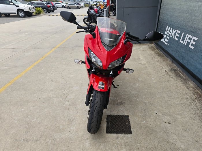 2014 Honda CBR500R Red