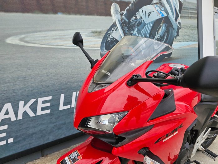 2014 Honda CBR500R Red