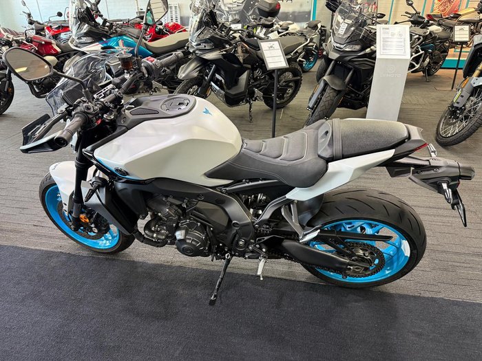 2025 Yamaha MT-09 Y-AMT MT Grey