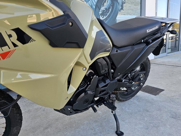 2022 Kawasaki KLR650 (KL650) BEIGE