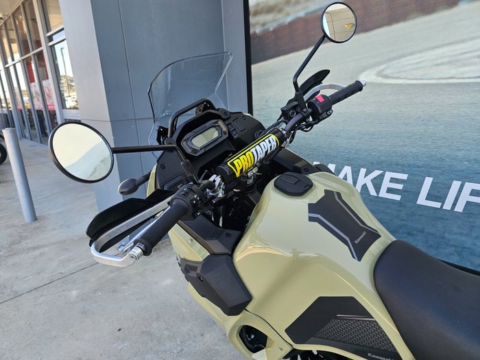 2022 Kawasaki KLR650 (KL650) BEIGE