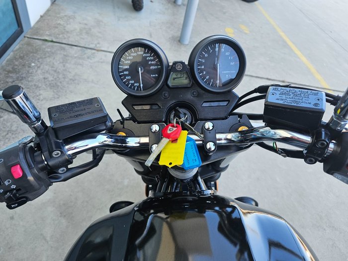 2016 Yamaha XJR1300 Silver