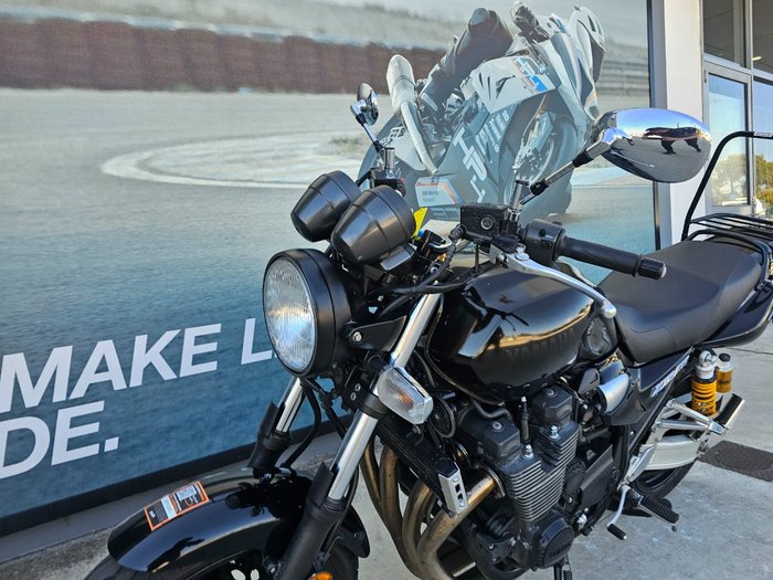 2016 Yamaha XJR1300 Silver