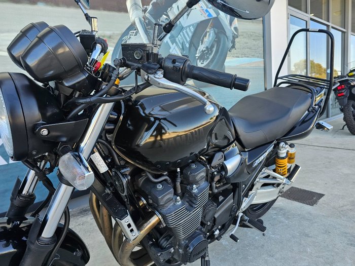 2016 Yamaha XJR1300 Silver