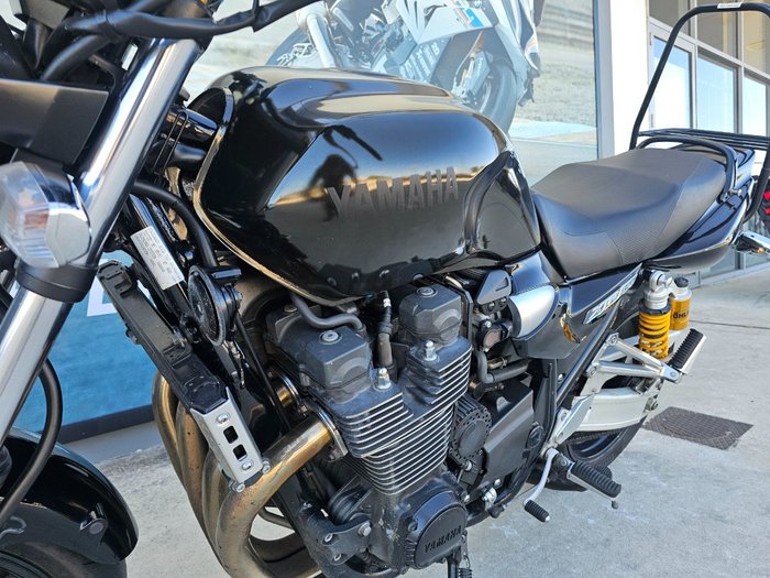 2016 Yamaha XJR1300 Silver