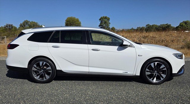 2019 Holden Calais V