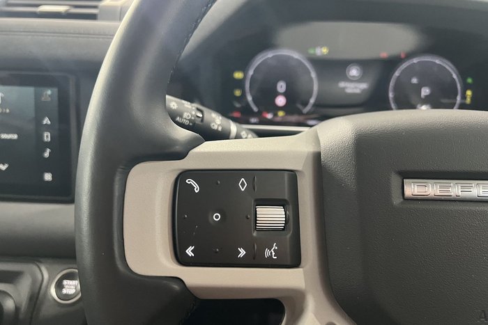 2023 Land Rover Defender 110 P300