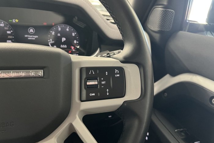 2023 Land Rover Defender 110 P300