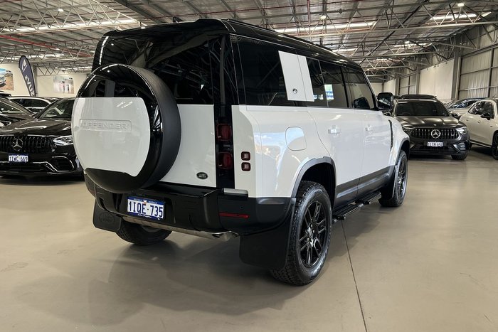 2023 Land Rover Defender 110 P300