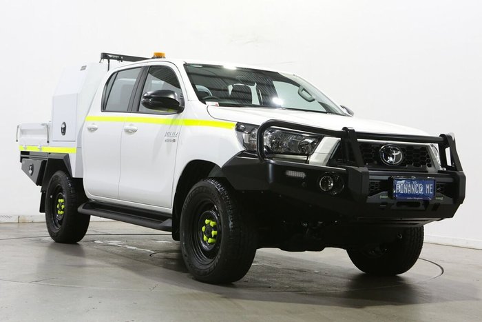 2025 Toyota Hilux SR