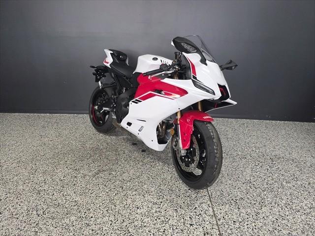 2025 Yamaha YZF-R9