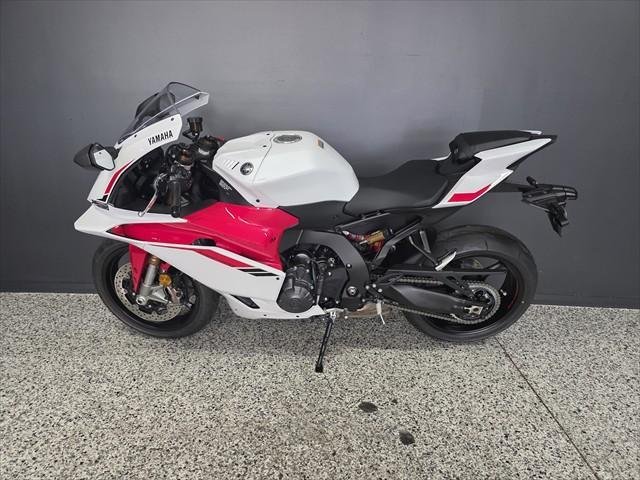 2025 Yamaha YZF-R9