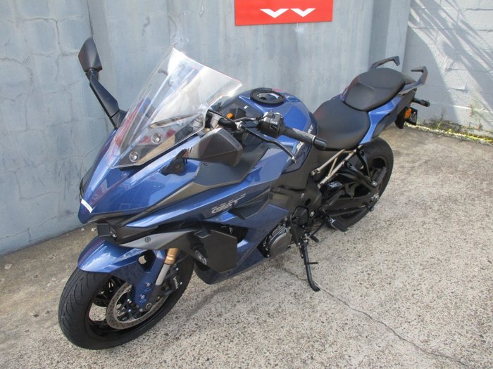 2022 Suzuki GSX-S1000GT BLUE