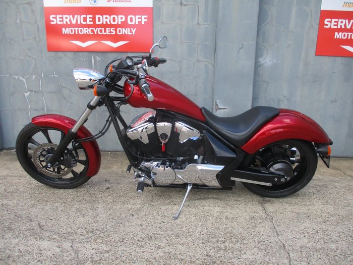 2015 Honda VT1300CX RED