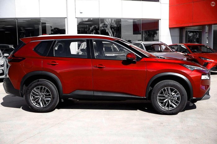 2025 Nissan X-TRAIL ST