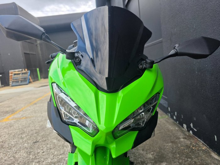 2019 Kawasaki NINJA 400 KRT EDITION Green