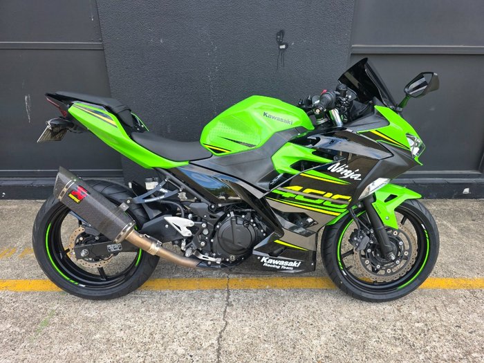 2019 Kawasaki NINJA 400 KRT EDITION Green