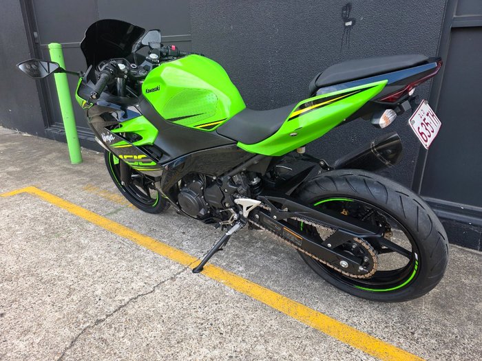 2019 Kawasaki NINJA 400 KRT EDITION Green