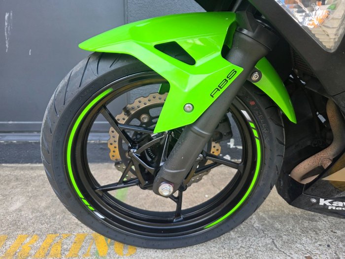 2019 Kawasaki NINJA 400 KRT EDITION Green