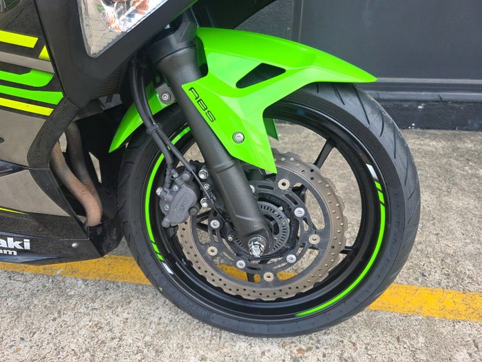 2019 Kawasaki NINJA 400 KRT EDITION Green