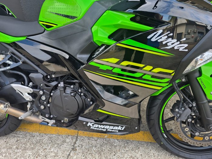 2019 Kawasaki NINJA 400 KRT EDITION Green
