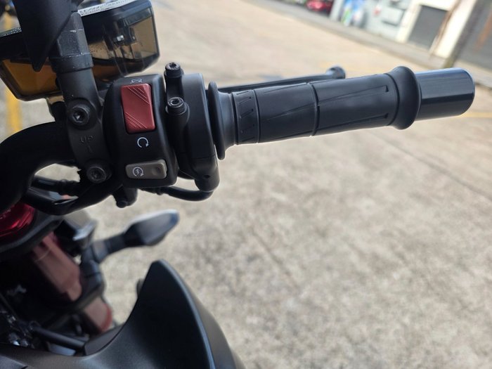 2016 Kawasaki Z1000 GREY