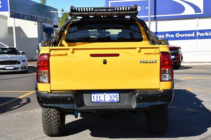 2025 Toyota Hilux SR