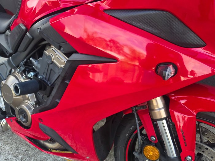 2020 Honda CBR650R RED