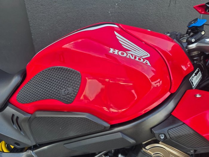 2020 Honda CBR650R RED