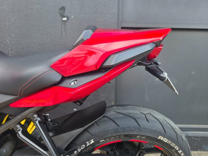 2020 Honda CBR650R RED