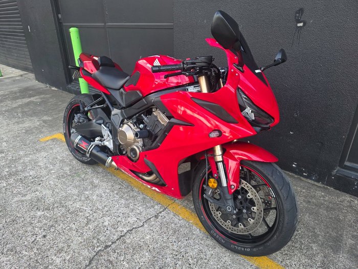 2020 Honda CBR650R RED