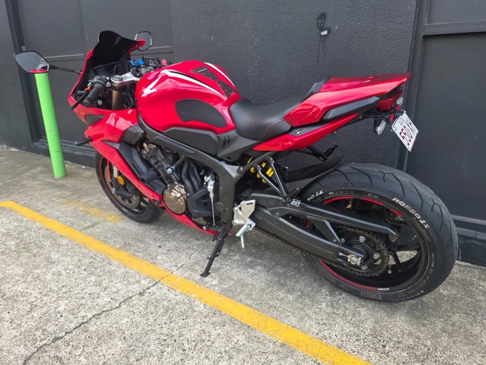 2020 Honda CBR650R RED
