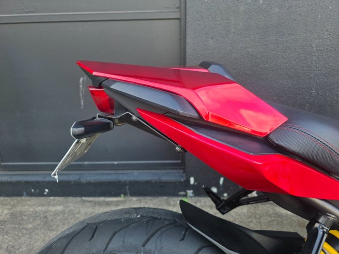 2020 Honda CBR650R RED