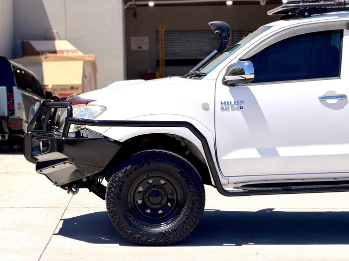 2010 Toyota Hilux SR KUN26R MY10 4X4 Glacier White