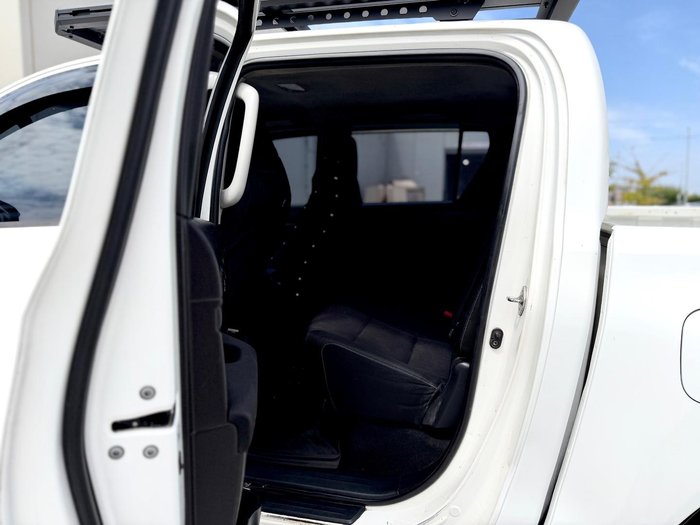 2015 Toyota Hilux SR GUN126R 4X4 Dual Range Glacier White