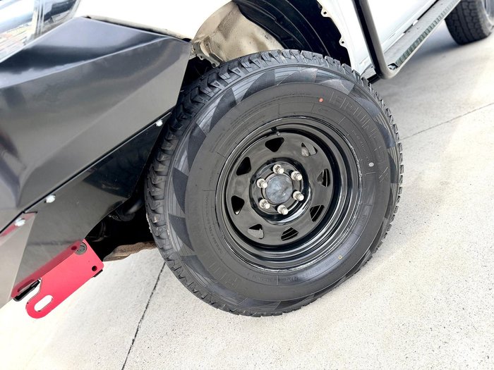 2015 Toyota Hilux SR GUN126R 4X4 Dual Range Glacier White