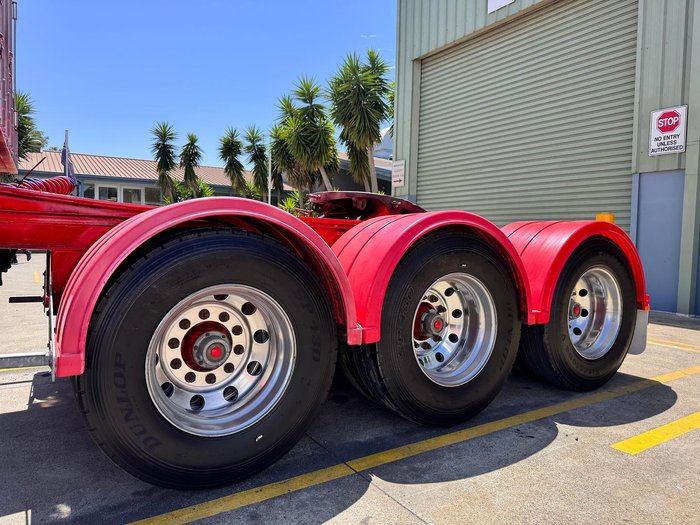 2012 Maxitrans St3 Lead A 12 Pallet High Cube Reefer Stacker