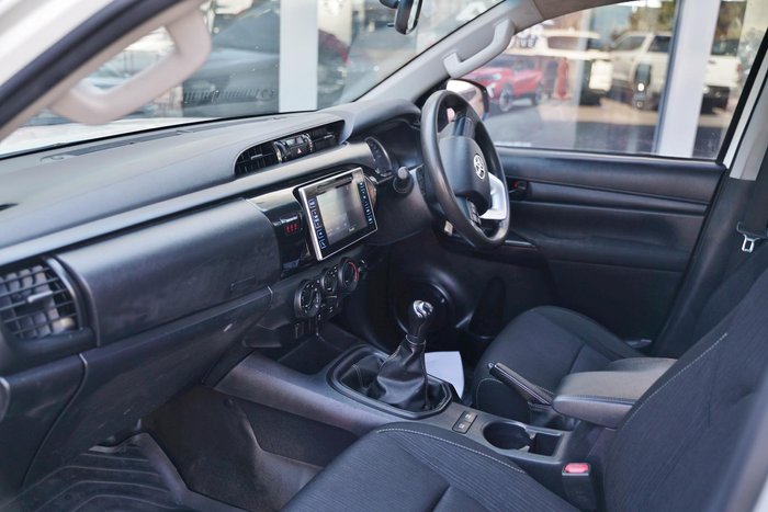 2017 Toyota Hilux SR