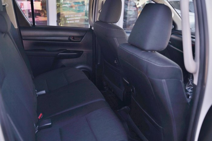 2017 Toyota Hilux SR